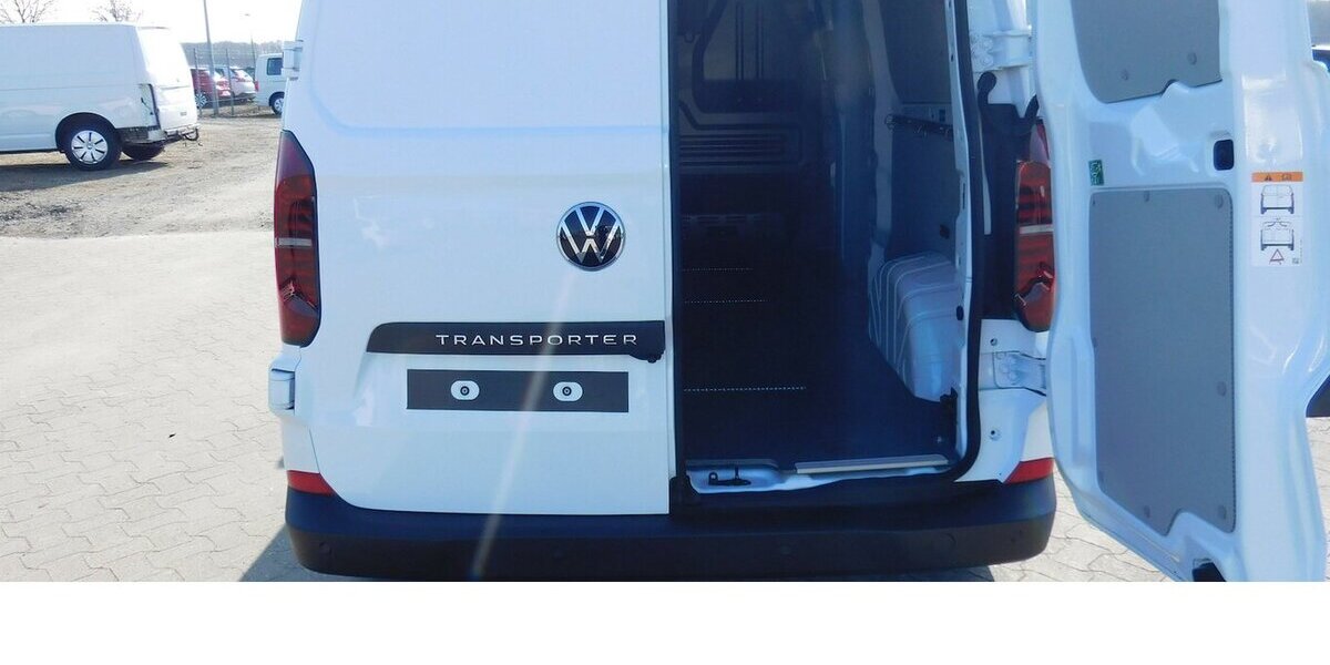 VW T7 Transporter 2.0 Lang TDI 3Sitze Navi Klima 12.200 km 30.990 &euro; Vordorf 38533