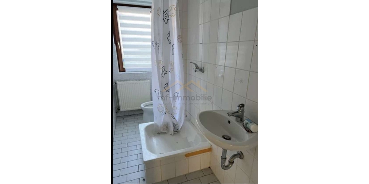 Mehrfamilenhaus mit 5 Wohnungen, mit Potenzial zur Aufteilung - Mehrfamilienhaus, Wohnhaus Lehre Helmstedt | Angebot:23765425