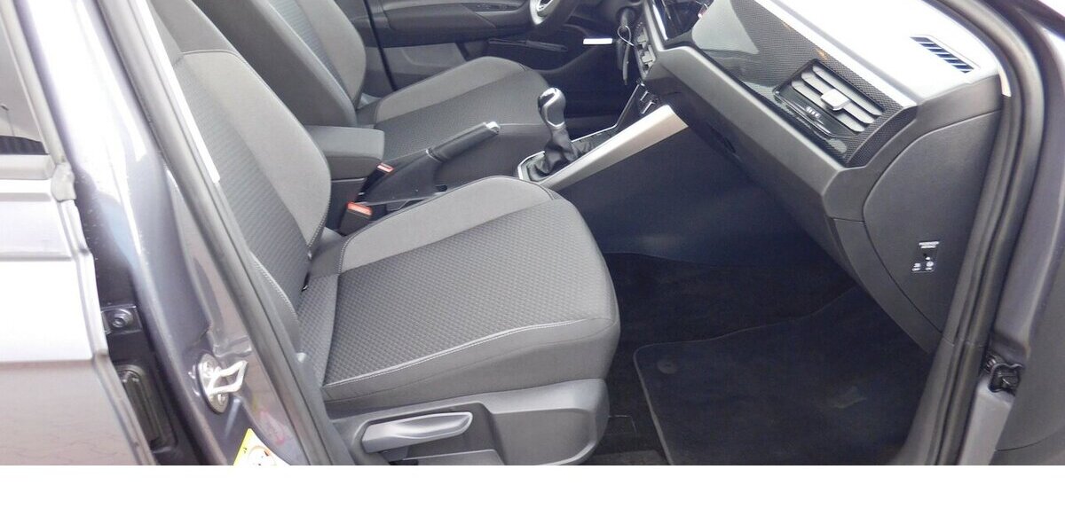 VW Polo 1.0 Life MPI BMT 4Trg Klima Navi LED 10.200 km 17.990 &euro; Vordorf 38533