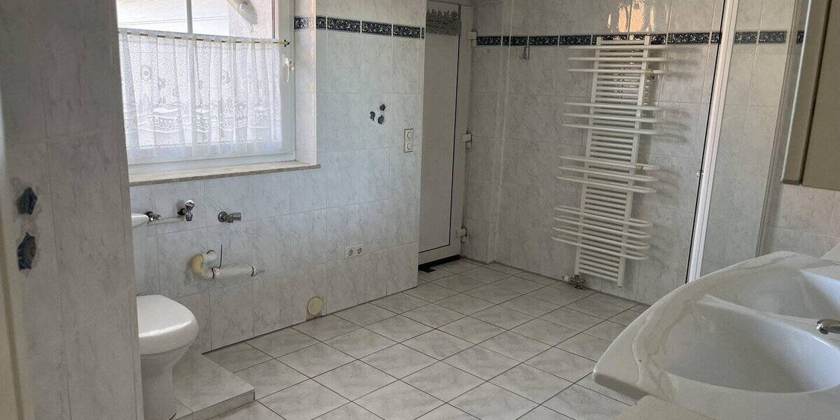 Einfamilienhaus Frellstedt - 7 Zimmer, 210 m&sup2;, 415.000&euro; | Angebot:26015820