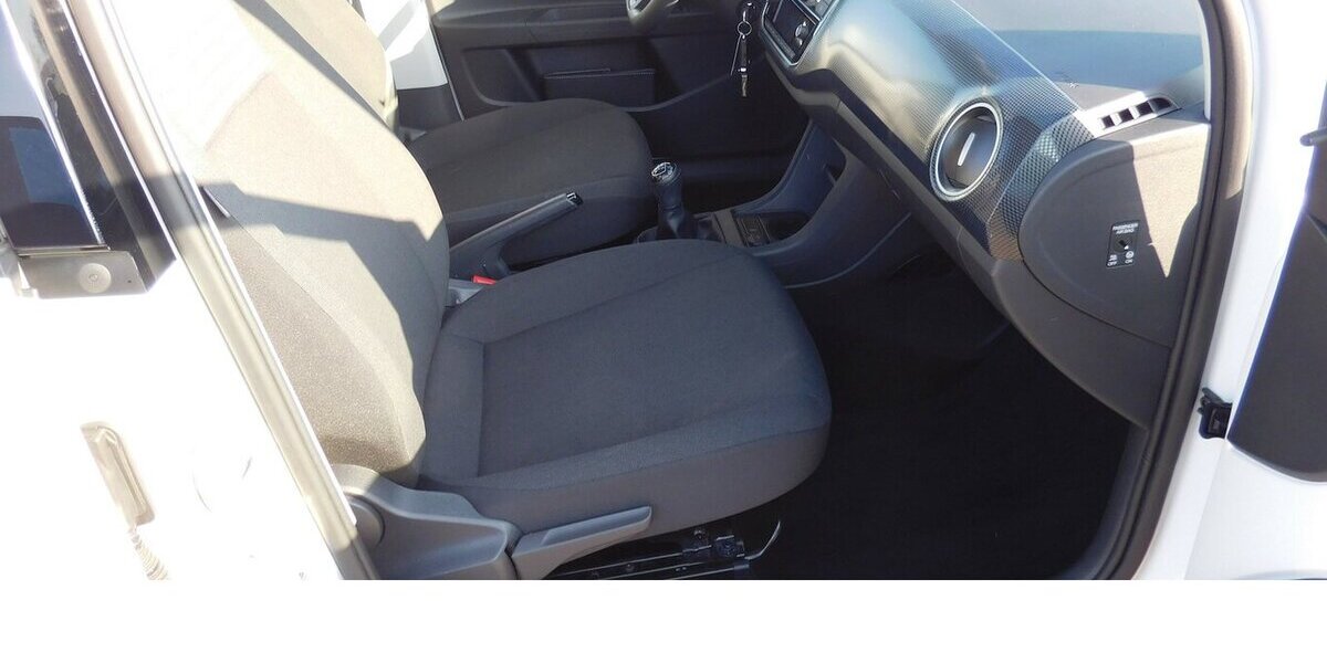 VW up! 1.0 Move MPI BMT 4Trg Klima Radio 15.700 km 12.390 &euro; Vordorf 38533