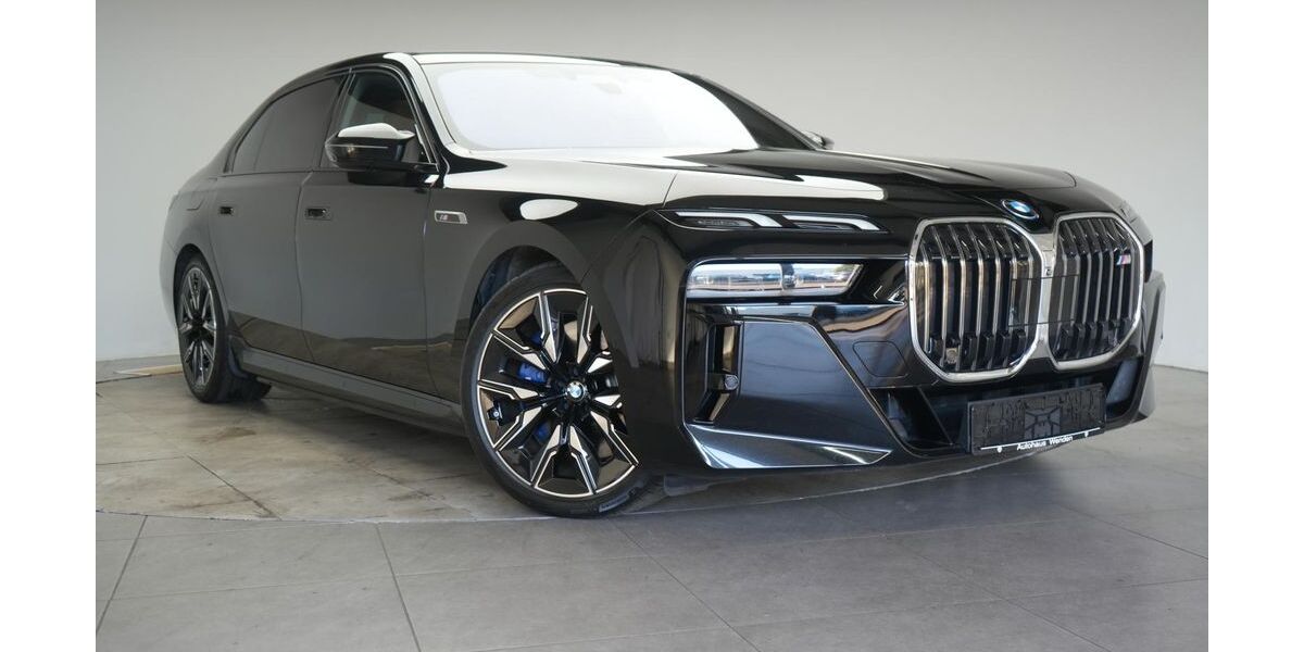 BMW i7 65.000 km 91.990 &euro; Braunschweig 38110
