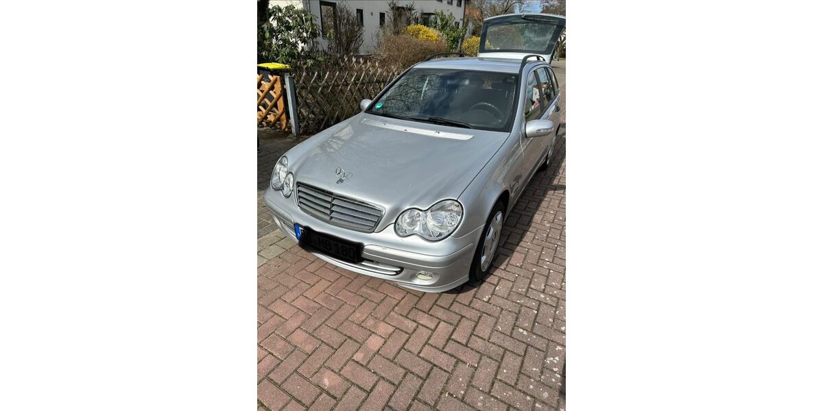 Mercedes-Benz C 180 162.000 km 4.200 &euro; Braunschweig 38126