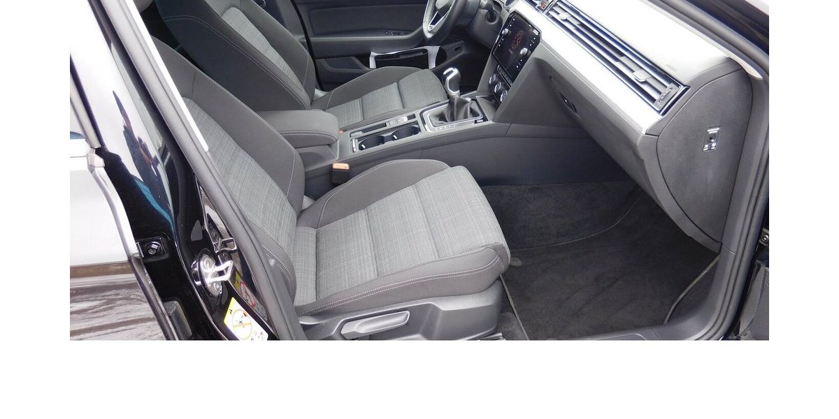 VW Passat 2.0 Bussiness BMT TDI Standhei.Navi Klima 36.500 km 22.990 &euro; Vordorf 38533