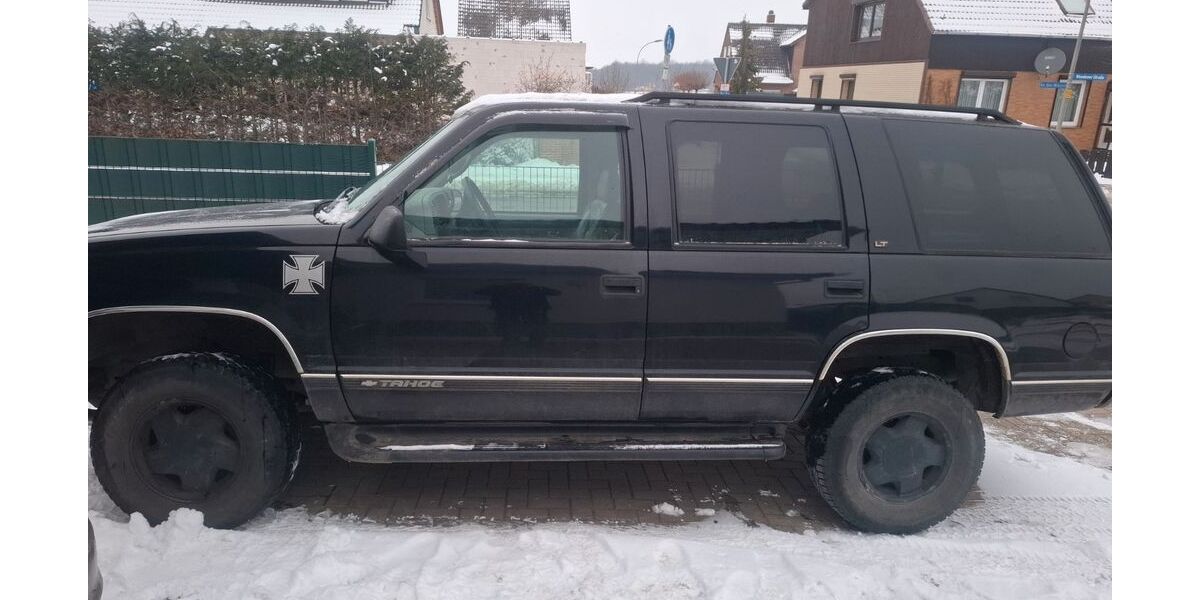 Chevrolet Tahoe 201.000 km 9.500 &euro; Meine 38527