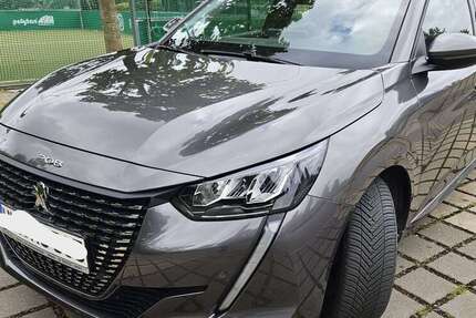 Peugeot 208 8.889 km 12.900 &euro; Braunschweig, Stadt 38106