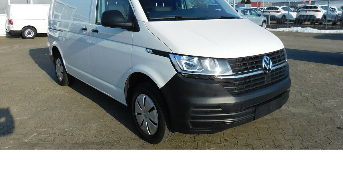 VW T6.1 Transporter 2.0 TDI BMT 3Sitze Navi Klima 30.000 km 28.990 &euro; Vordorf 38533