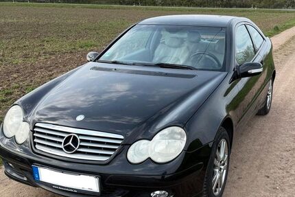 Mercedes-Benz C 180 112.000 km 4.800 &euro; Braunschweig 38104