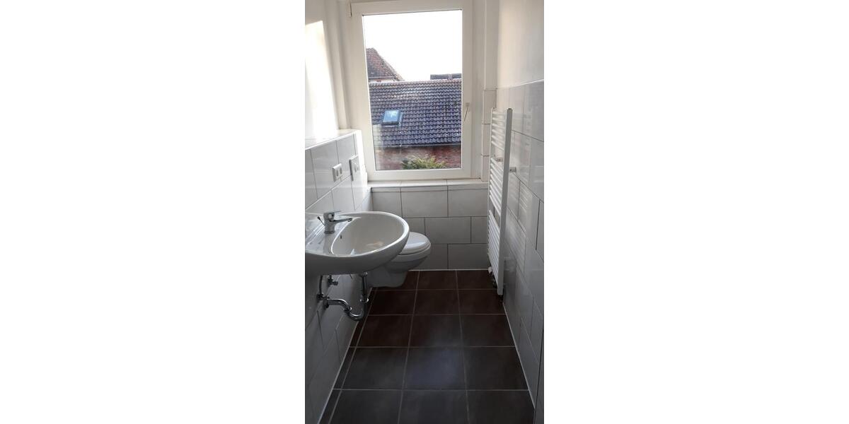 Reihenhaus Schöningen - 6 Zimmer, 180 m&sup2;, 160.000&euro; | Angebot:24982938