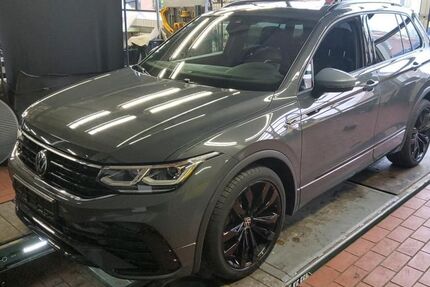 VW Tiguan 128.386 km 29.990 &euro; Braunschweig 38122