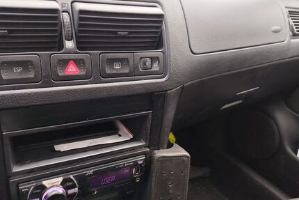 VW Golf 469.000 km 1.950 &euro; Peine 31224