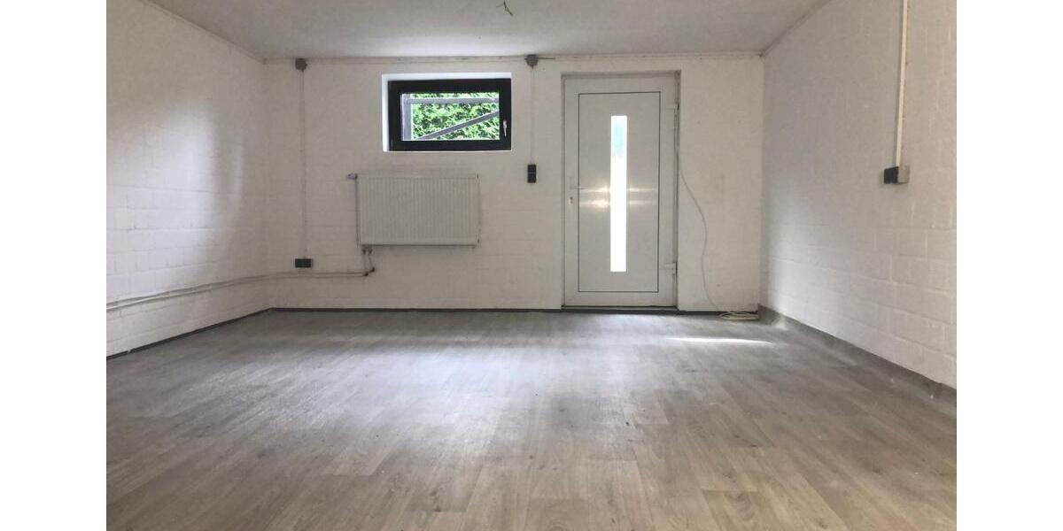 Etagenwohnung Vordorf - 2 Zimmer, 110 m&sup2;, 500&euro; | Angebot:25782504