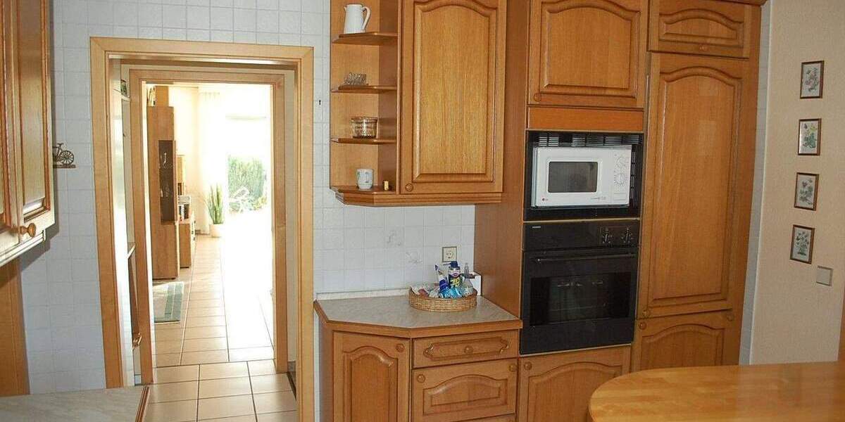 Einfamilienhaus Salzgitter Lebenstedt - 8 Zimmer, 208 m&sup2;, 419.900&euro; | Angebot:26202289