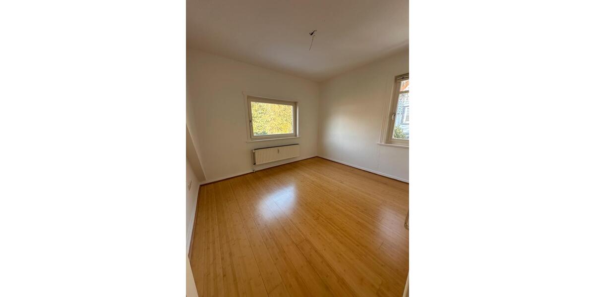 Dachgeschoßwohnung Langelsheim - 3 Zimmer, 71 m&sup2;, 570&euro; | Angebot:25075501