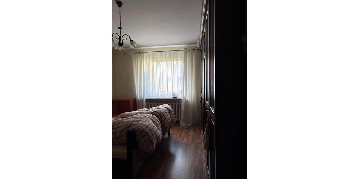 Hochparterre Goslar Immenrode - 4 Zimmer, 94 m&sup2;, 145.000&euro; | Angebot:26886433