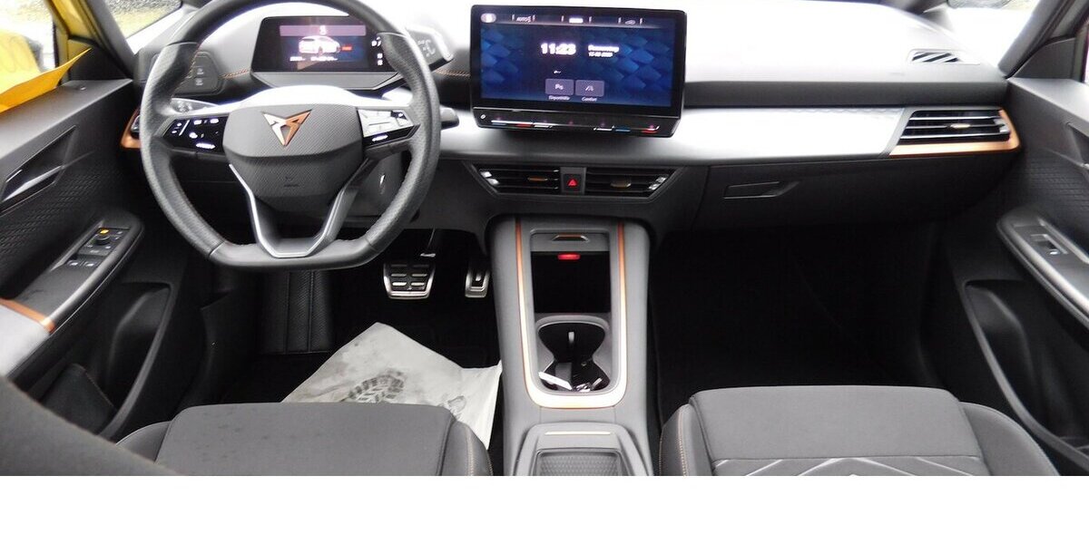 Cupra Born Elektrik 1-Gang Automatik Navi Klima Alu 20.000 km 23.390 &euro; Vordorf 38533