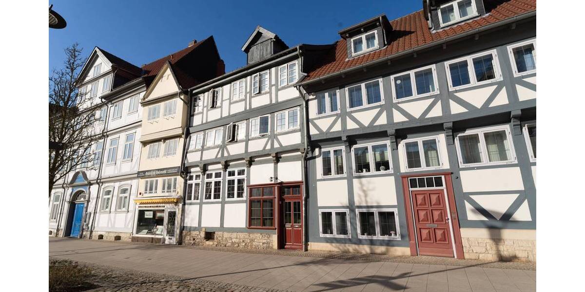 Mehrfamilienhaus, Wohnhaus Wolfenbüttel Stadtgebiet - 8 Zimmer, 189 m&sup2;, 345.000&euro; | Angebot:25743782