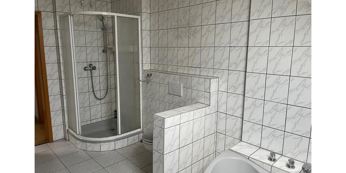Etagenwohnung Vechelde - 3 Zimmer, 135 m&sup2;, 850&euro; | Angebot:26679475