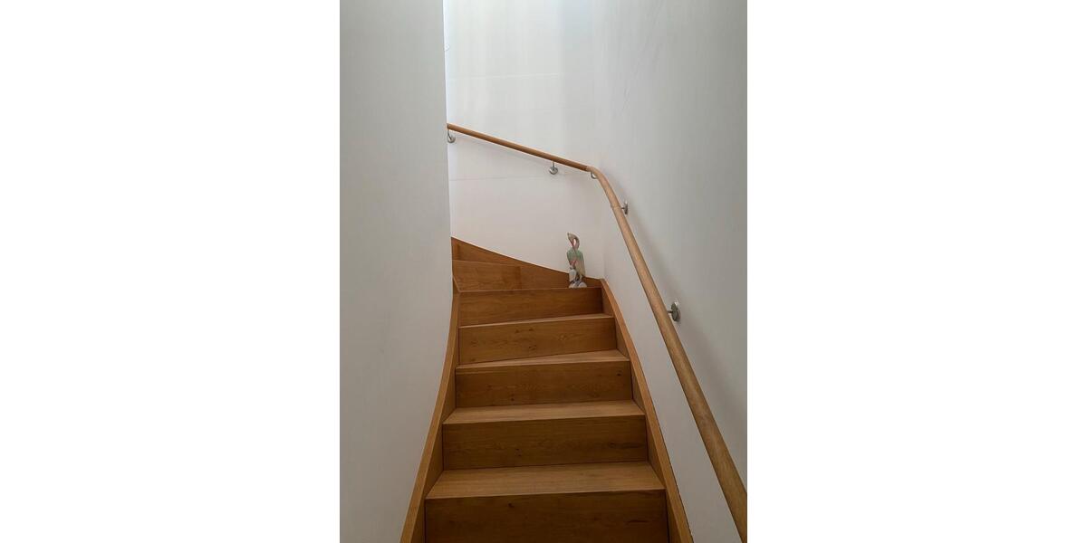 Etagenwohnung Wolfenbüttel Adersheim - 4 Zimmer, 140 m&sup2;, 2.150&euro; | Angebot:26380890