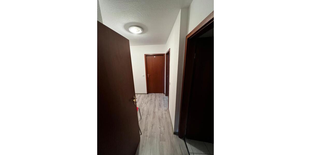 Dachgeschoßwohnung Salzgitter Ortschaft Nord - 8 Zimmer, 130 m&sup2;, 1.100&euro; | Angebot:26536399