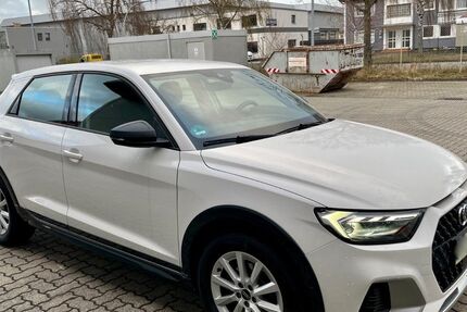 Audi A1 2.500 km 19.999 &euro; Braunschweig 38120