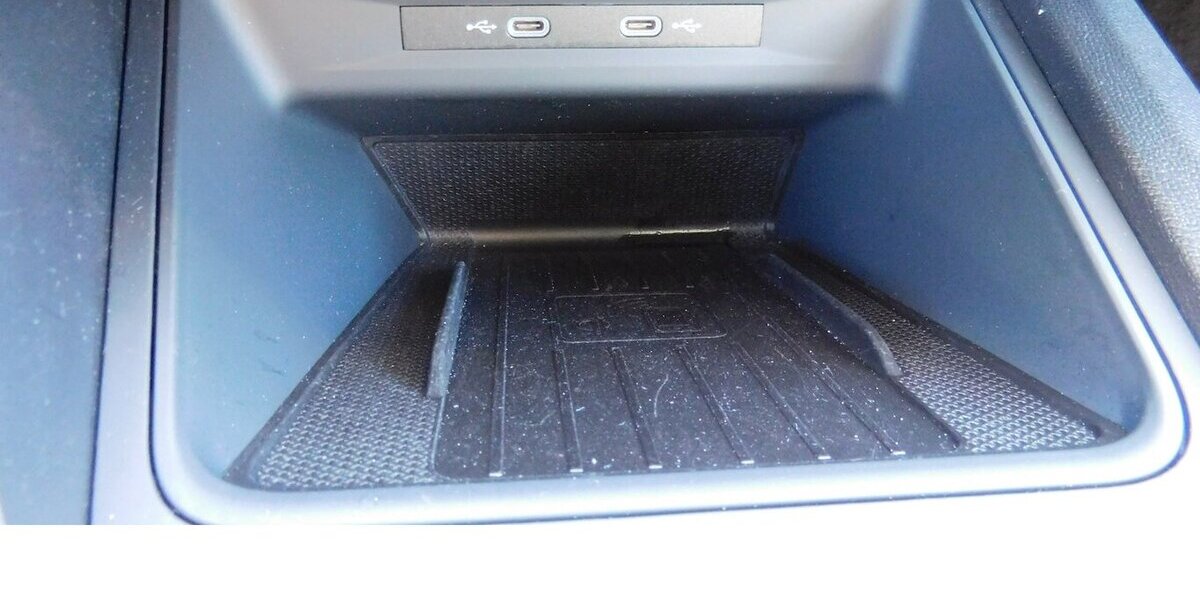 Seat Leon 1.4 Styl TSI Xxcellence DSG Hybrid/Benzin 27.500 km 18.990 &euro; Vordorf 38533