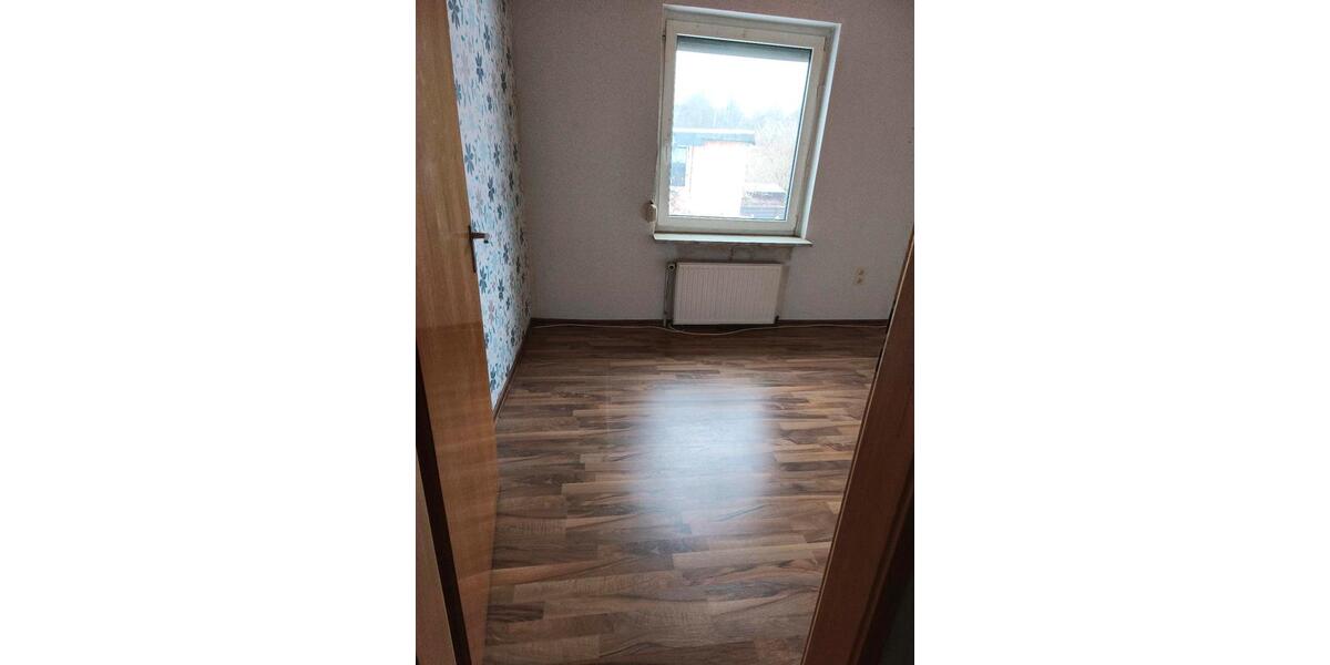 Mehrfamilienhaus, Wohnhaus Salzgitter Ortschaft Südost - 6 Zimmer, 171 m&sup2;, 130.000&euro; | Angebot:24774413