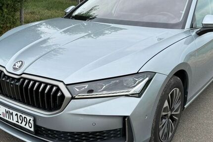 Skoda Superb 49.400 km 32.950 &euro; vechelde 38159