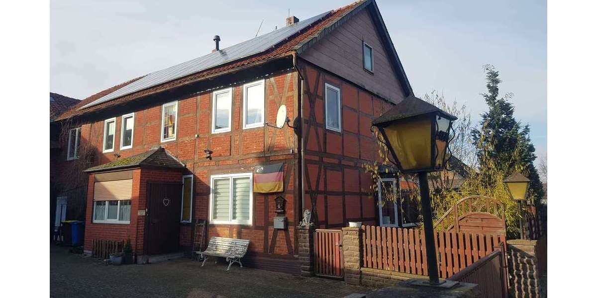 Einfamilienhaus Söhlde - 8 Zimmer, 218 m&sup2;, 130.000&euro; | Angebot:27098409