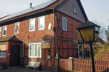 Haus Söhlde - 8 Zimmer, 218 m&sup2;, 130.000&euro; | Angebot:27098409
