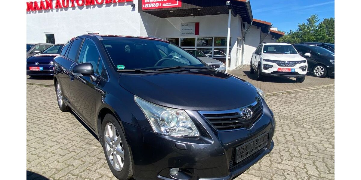 Toyota Avensis 280.000 km 4.950 &euro; Goslar 38644