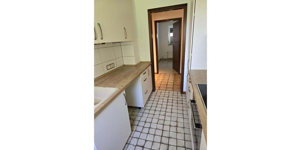 Erdgeschoßwohnung Wolfenbüttel - 4 Zimmer, 94 m&sup2;, 1.000&euro; | Angebot:25438434