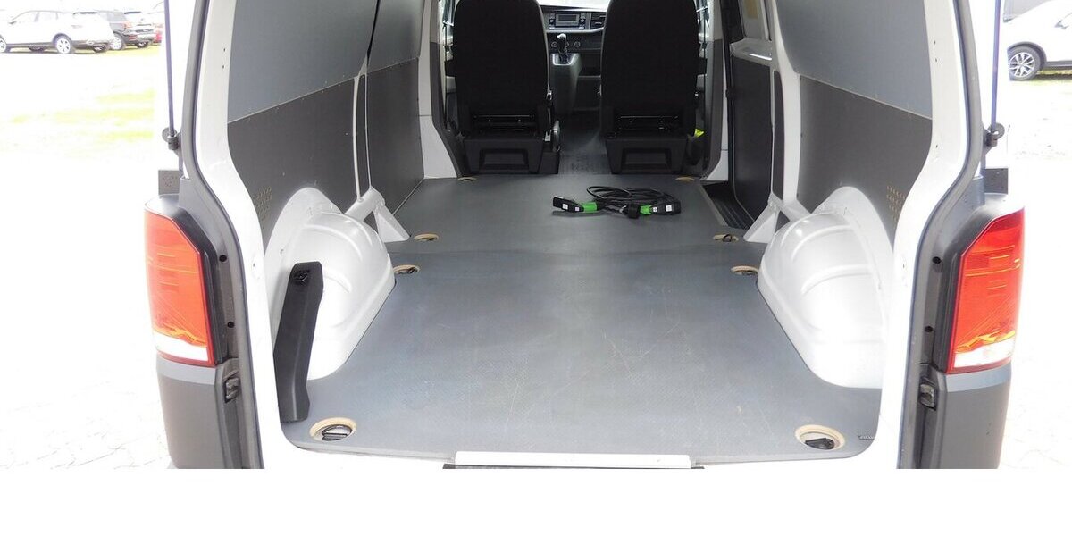 VW T6.1 Transporter 1 Abt e- Lang DSG 4-Gang 21.400 km 14.990 &euro; Vordorf 38533