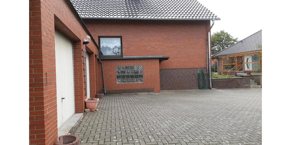 Einfamilienhaus Wendeburg - 10 Zimmer, 220 m&sup2;, 335.000&euro; | Angebot:26006110