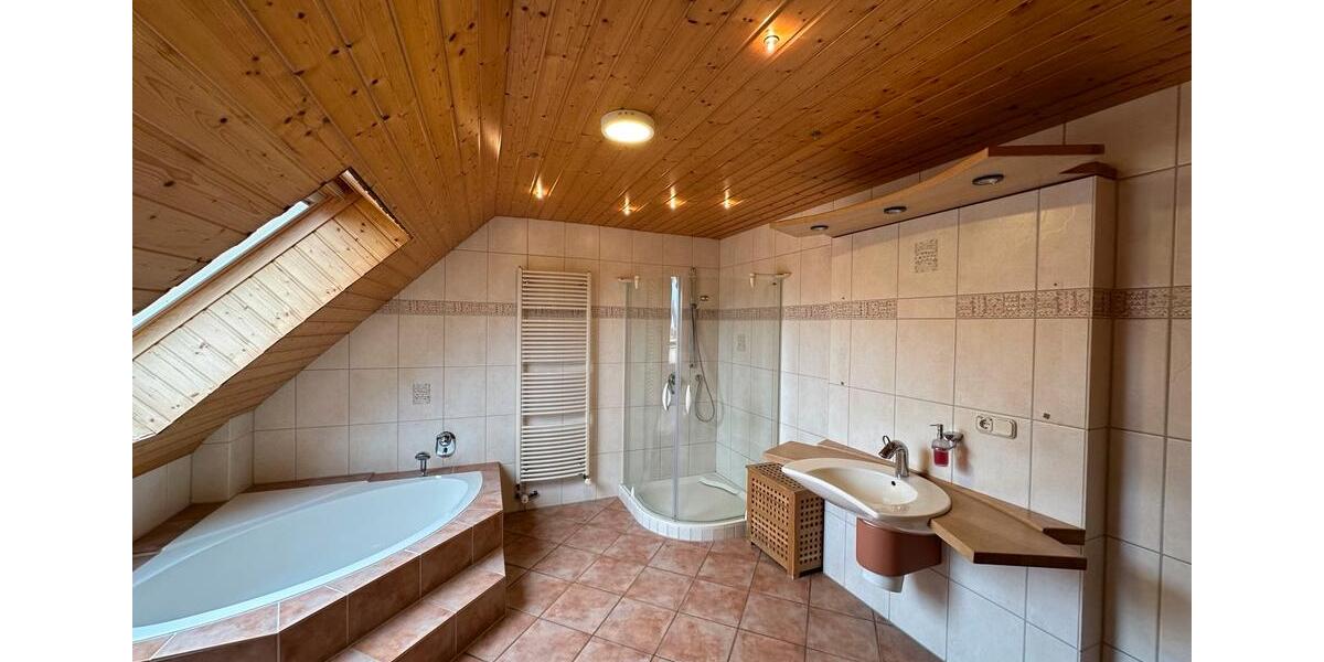 Doppelhaushälfte Rötgesbüttel - 4 Zimmer, 147 m&sup2;, 1.450&euro; | Angebot:25957149