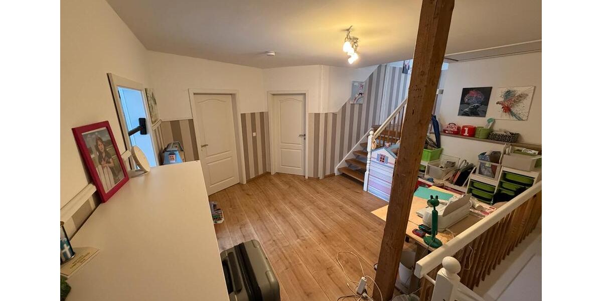 Einfamilienhaus Meine - 8 Zimmer, 230 m&sup2;, 1.800&euro; | Angebot:26635927