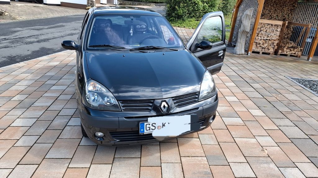 Renault Clio 141.500 km 1.999 &euro; Goslar 38642