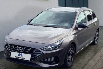 Hyundai i30 57.328 km 16.990 &euro; Salzgitter 38229