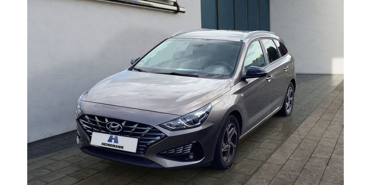 Hyundai i30 57.328 km 16.990 &euro; Salzgitter 38229