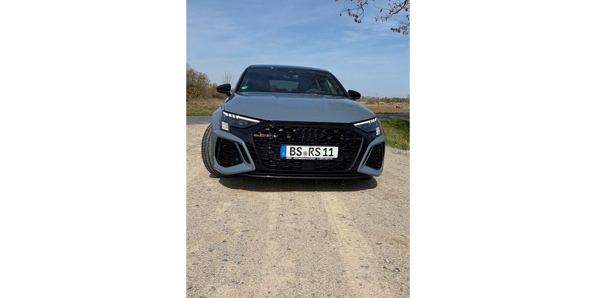 Audi RS3 15.300 km 56.500 &euro; Braunschweig 38108