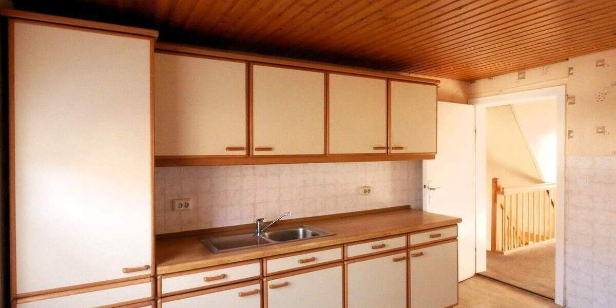 Mehrfamilienhaus, Wohnhaus Warle Warle - 8 Zimmer, 162 m&sup2;, 98.000&euro; | Angebot:25679273