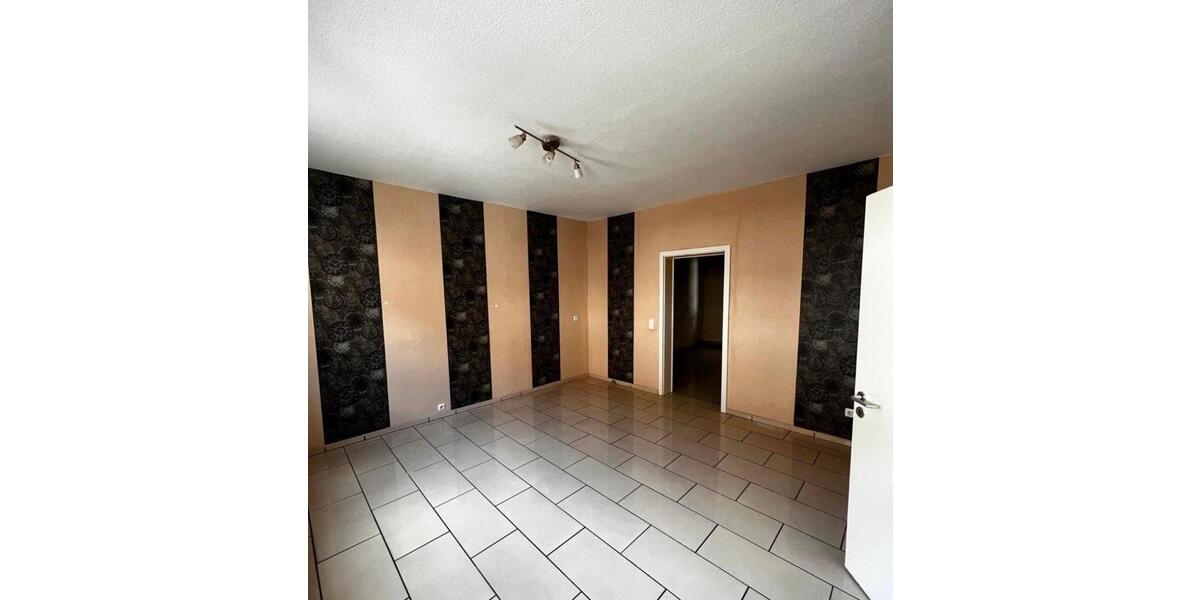 Reihenhaus Schöningen - 6 Zimmer, 180 m&sup2;, 160.000&euro; | Angebot:24982938