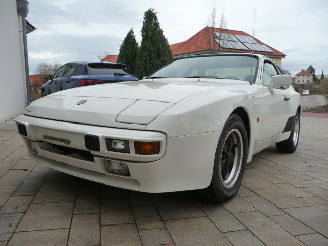 Porsche 944 109.643 km 26.400 &euro; Söhlde 31185
