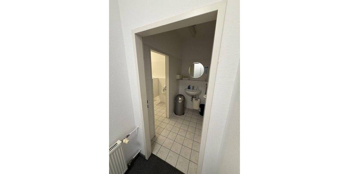 Gewerbeobjekt Braunschweig Innenstadt - 5 Zimmer, 396 m&sup2;, 3.564&euro; | Angebot:25734661