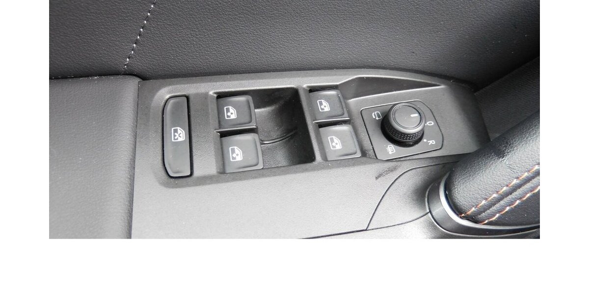 Cupra Leon ST Leon 1.5 Kombi TSI BMT Navi Klima 20.800 km 23.990 &euro; Vordorf 38533