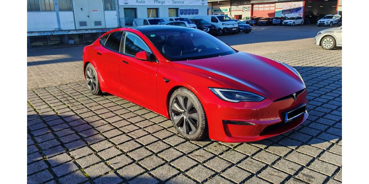 Tesla Model S 54.482 km 54.970 &euro; Braunschweig 38112