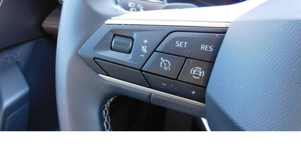 Seat Leon 1.4 Styl TSI Xxcellence DSG Hybrid/Benzin 27.500 km 18.990 &euro; Vordorf 38533