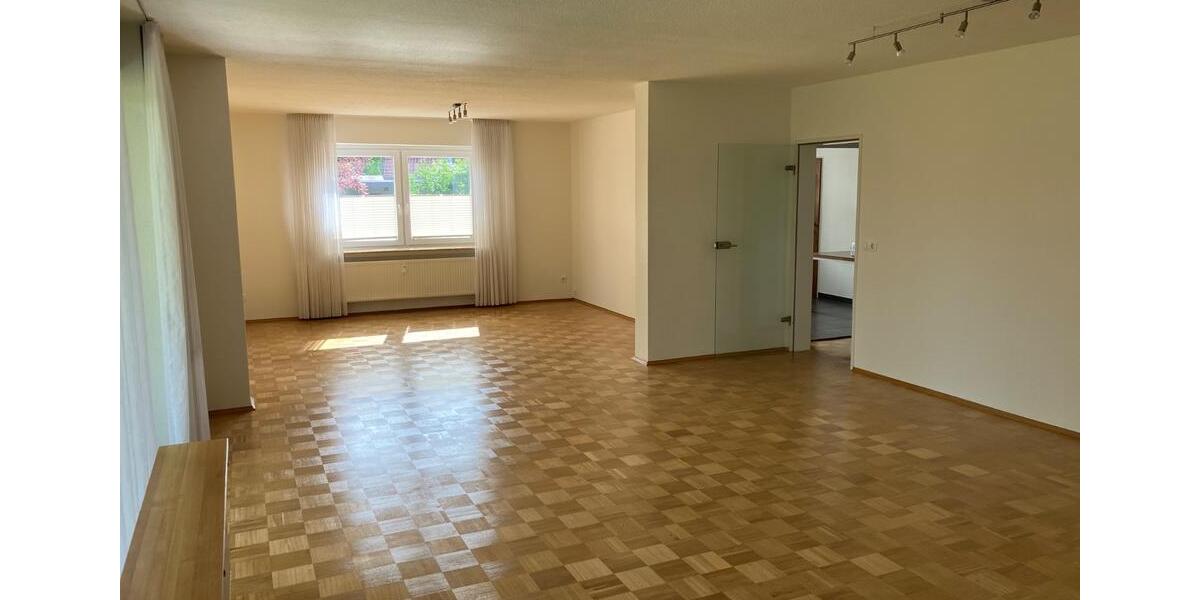 Erdgeschoßwohnung Wasbüttel - 5 Zimmer, 163 m&sup2;, 1.250&euro; | Angebot:25964833