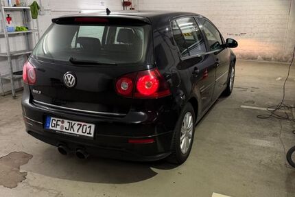 VW Golf 220.000 km 3.650 &euro; Hillerse 38543