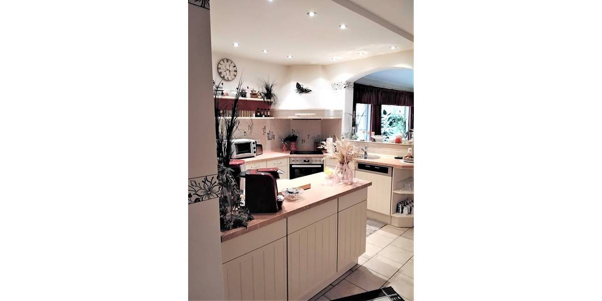 Einfamilienhaus Gevensleben - 6 Zimmer, 288 m&sup2;, 295.000&euro; | Angebot:25679251